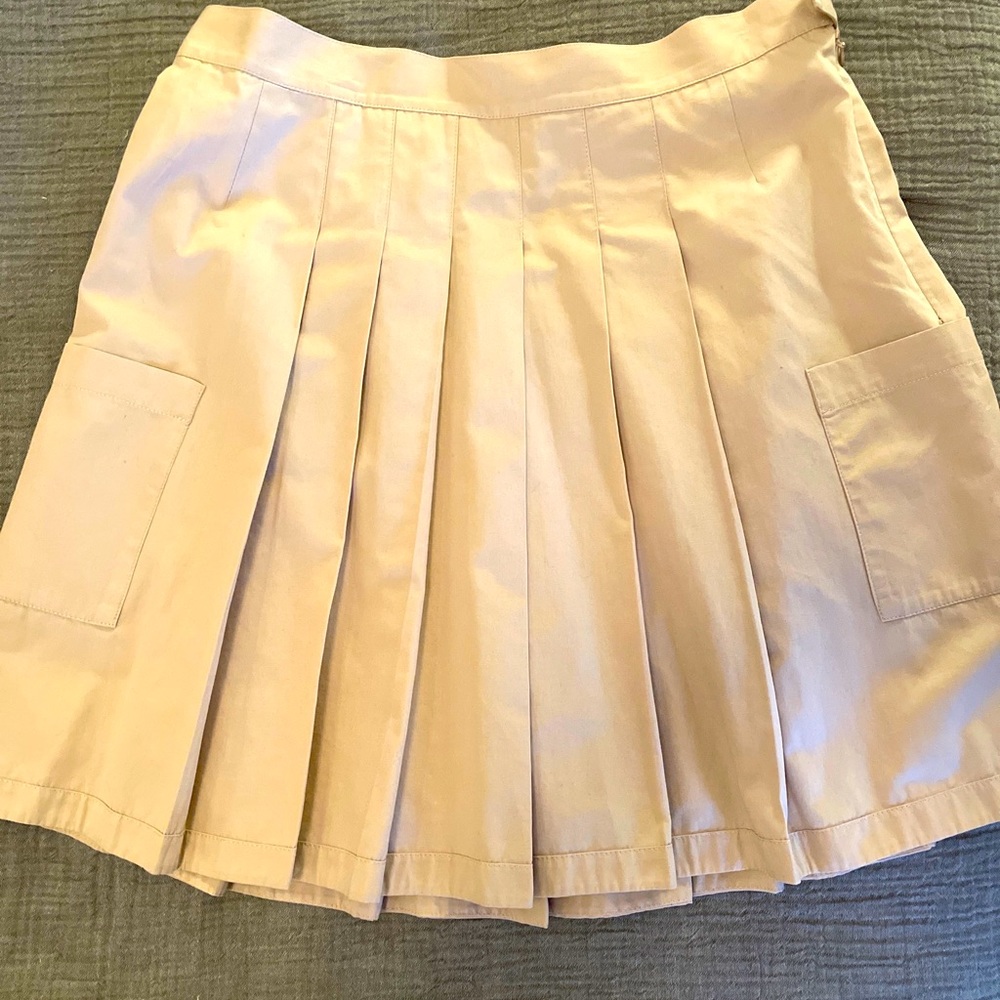 Morgane le Fay pleated pocket mini skirt, size large.